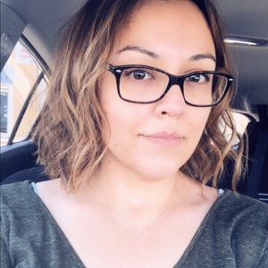 Meet your Posher, Adriana